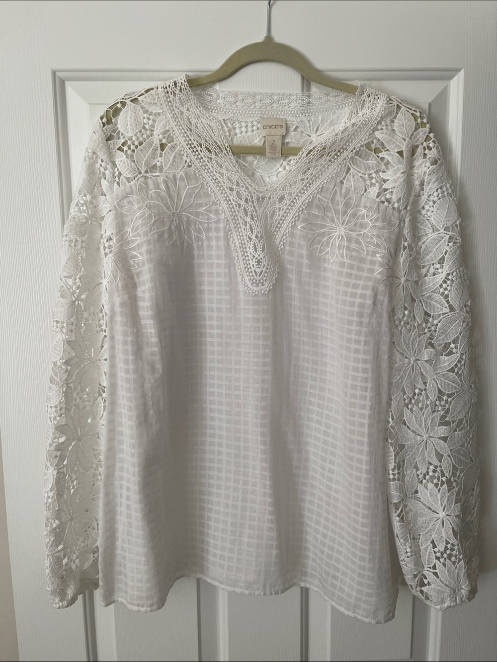 Chico's Cream Floral Crochet Lace V-Neck Blouse